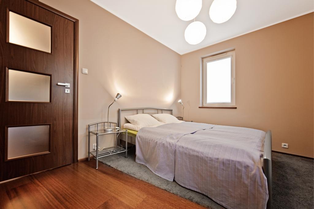 Best Inn Poznan Apartament Wojskowa 객실 사진